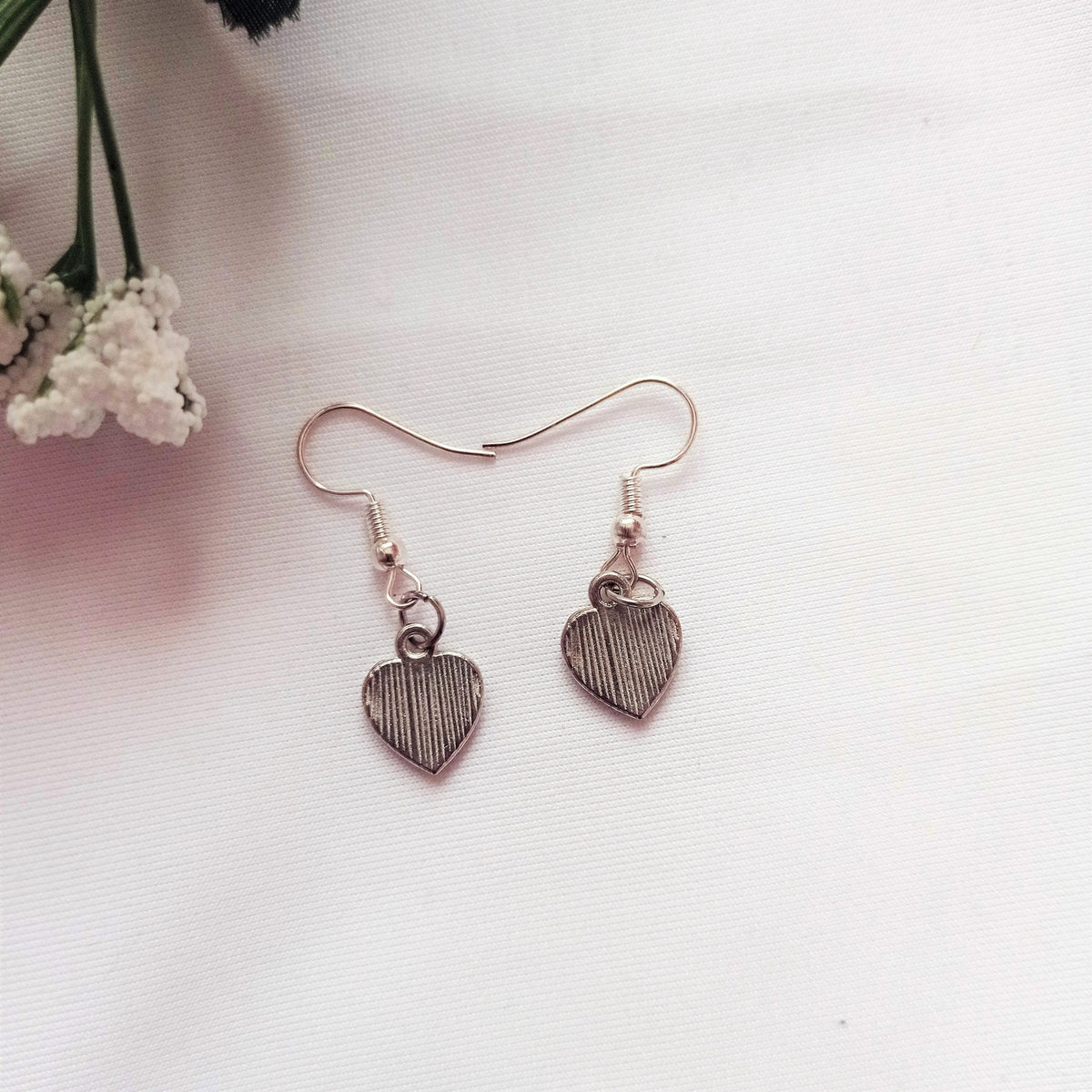 Classic Red Hearts Earrings, Playing Cards inspired Queen of Hearts